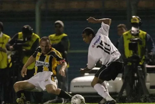 Belíssima Camisa Do Criciúma - Usada Em Jogo - Anos 2000