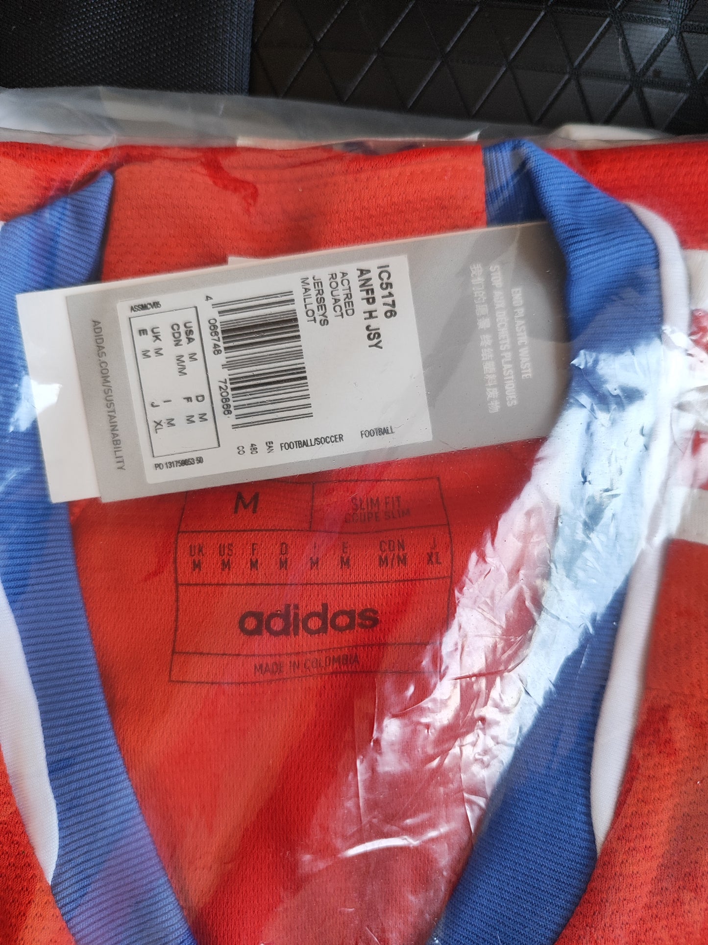 Chile 2022-23 Adidas National Team Shirt
