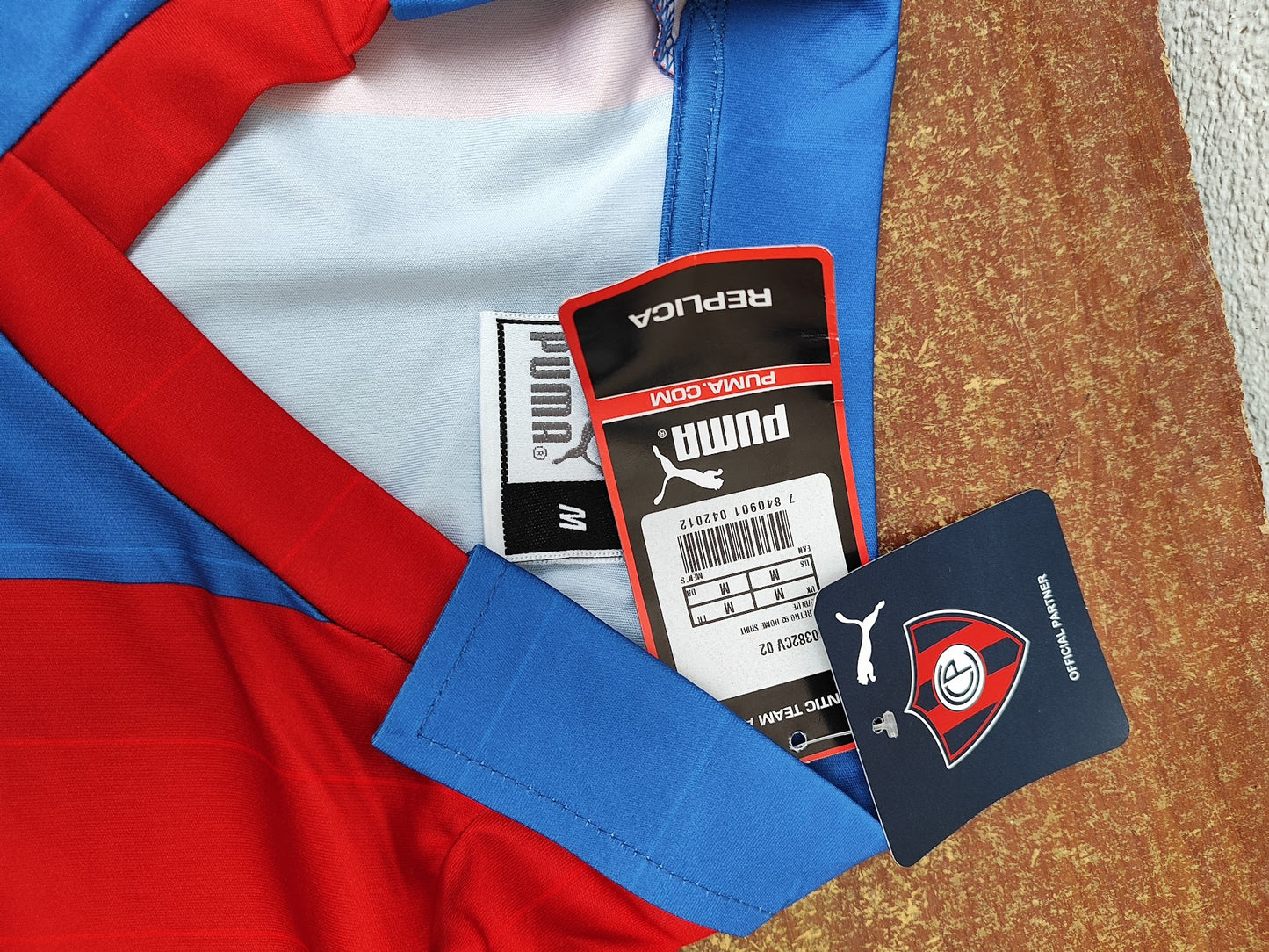 Camisa Retrô Oficial Cerro Porteño 2022 by Puma