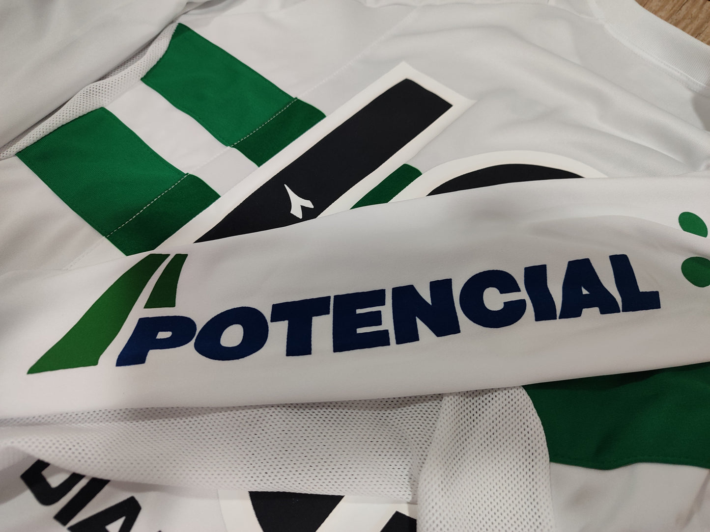 Rara e Linda Camisa Coritiba - De Jogo 2006 - Mangas Longas