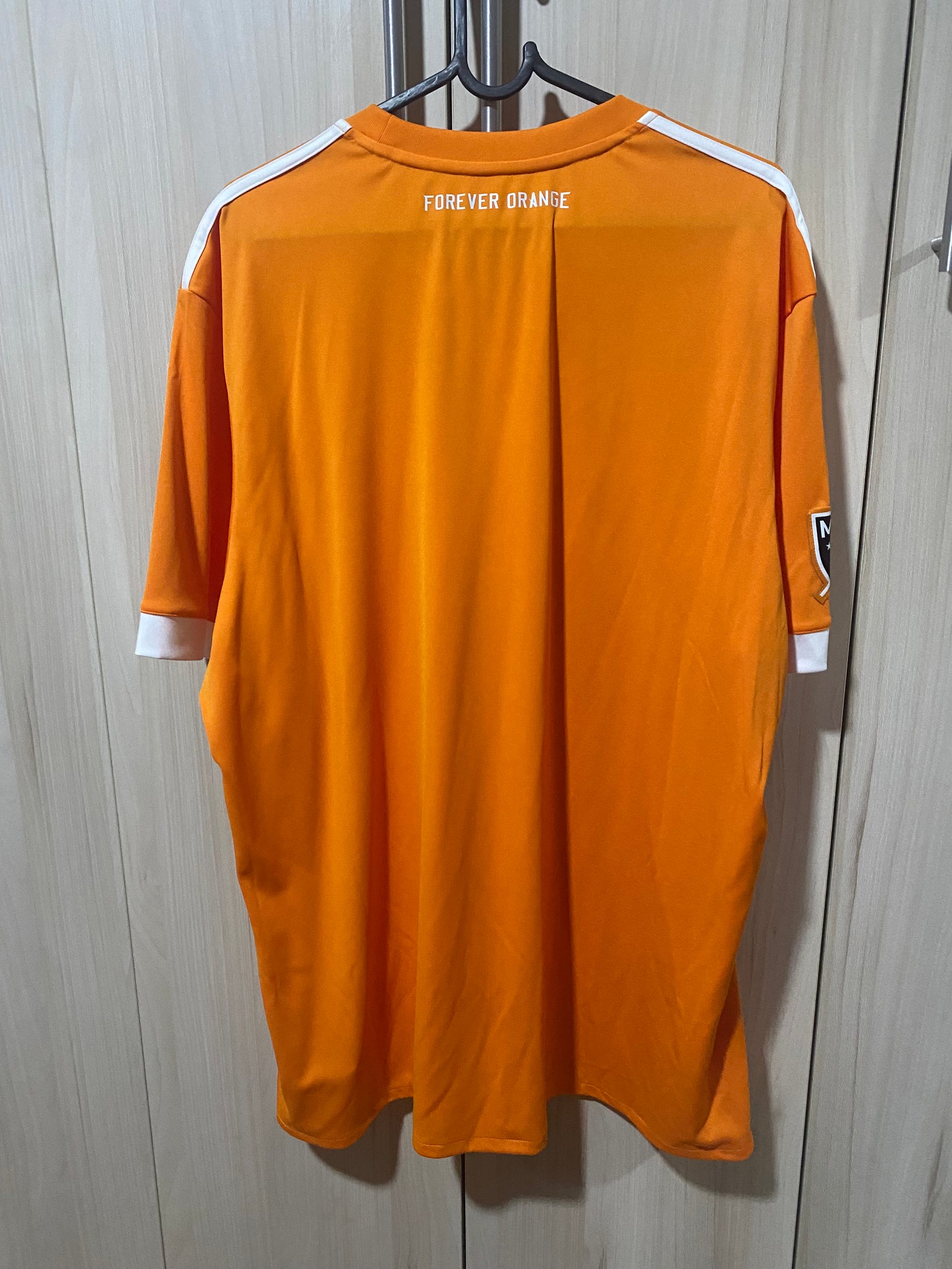 Houston Dynamo 2017 Home Shirt - XL (58x78 cm) - New with Tag