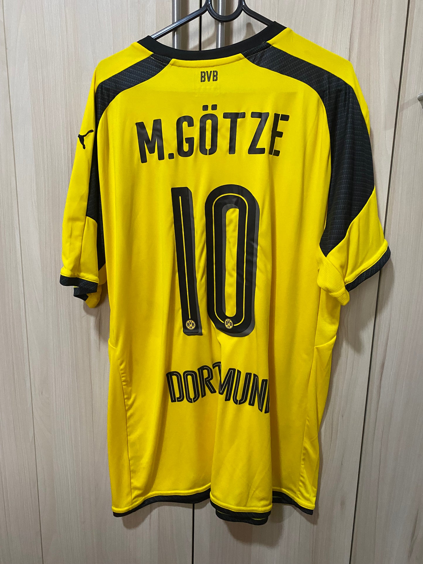 Borussia Dortmund Home Shirt 2016/2017 – Customised with Götze