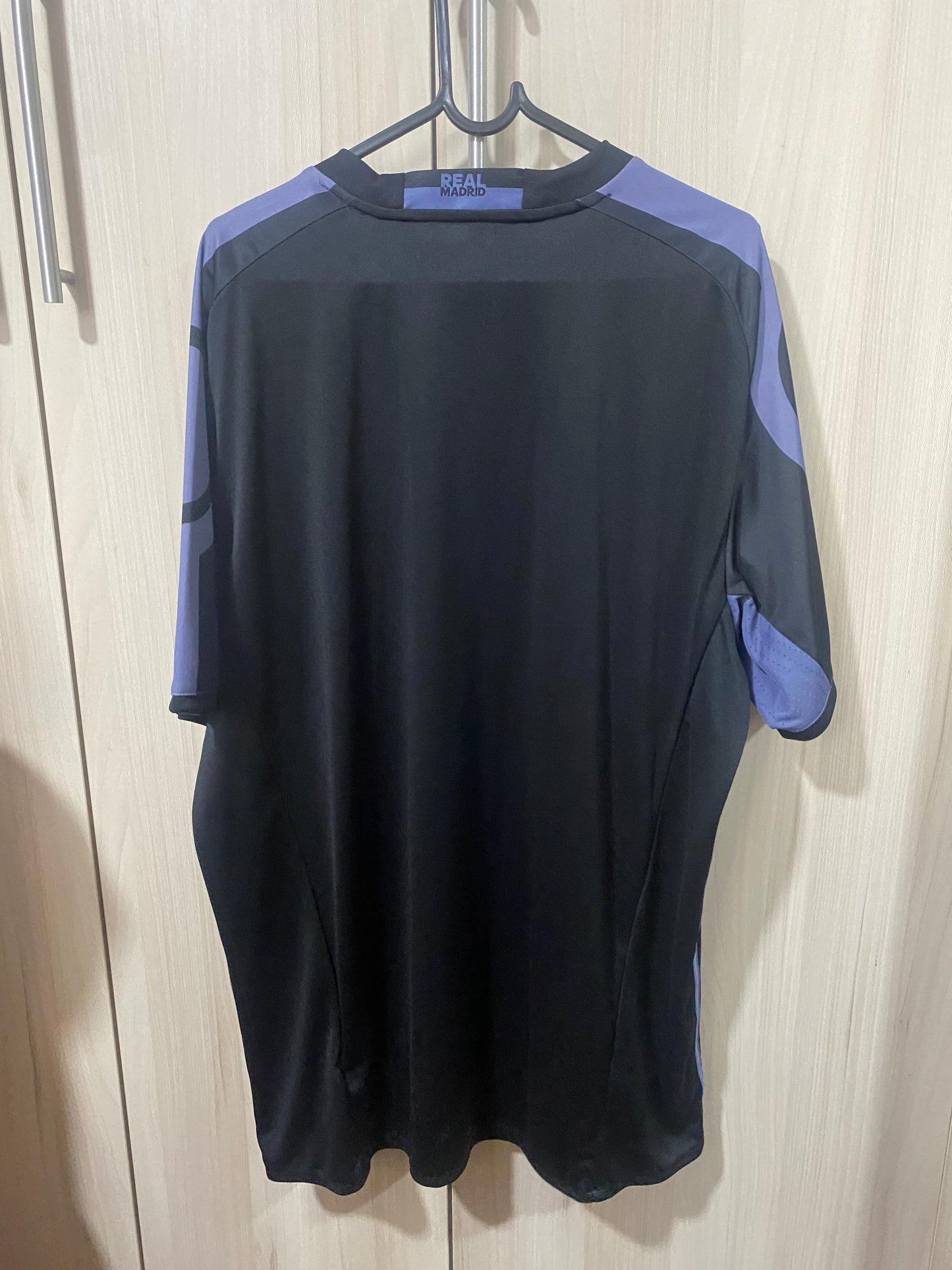 Real Madrid Third Shirt 2019 - Size XL (58 x 78 cm)