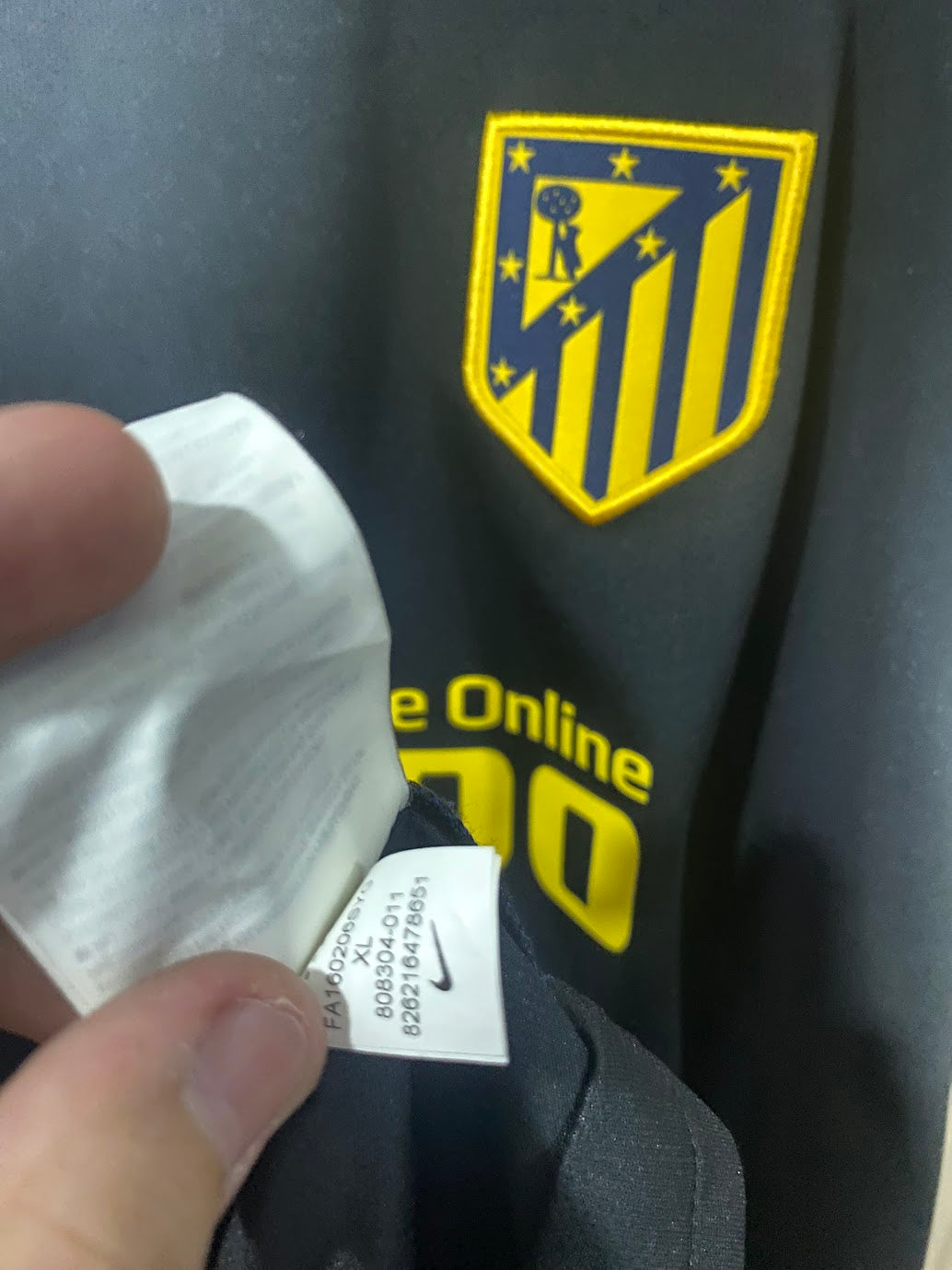 Atlético de Madrid Away Shirt 2015-2016 (Size XL - 58x78 cm)