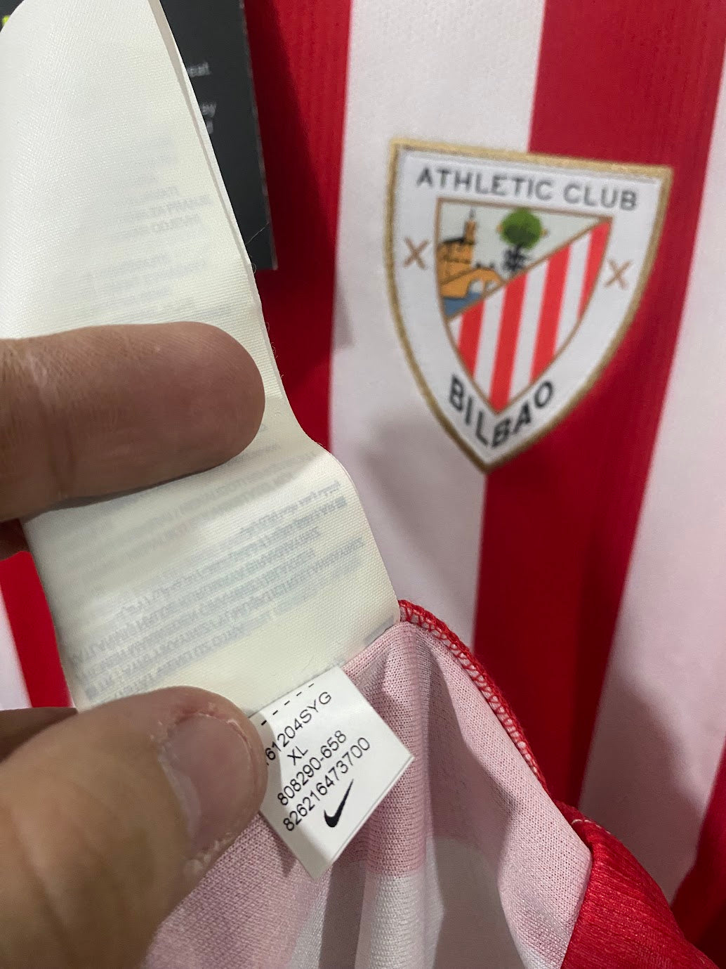 Athletic Bilbao Home Shirt 2016/17 (Size XL - 60x78 cm)