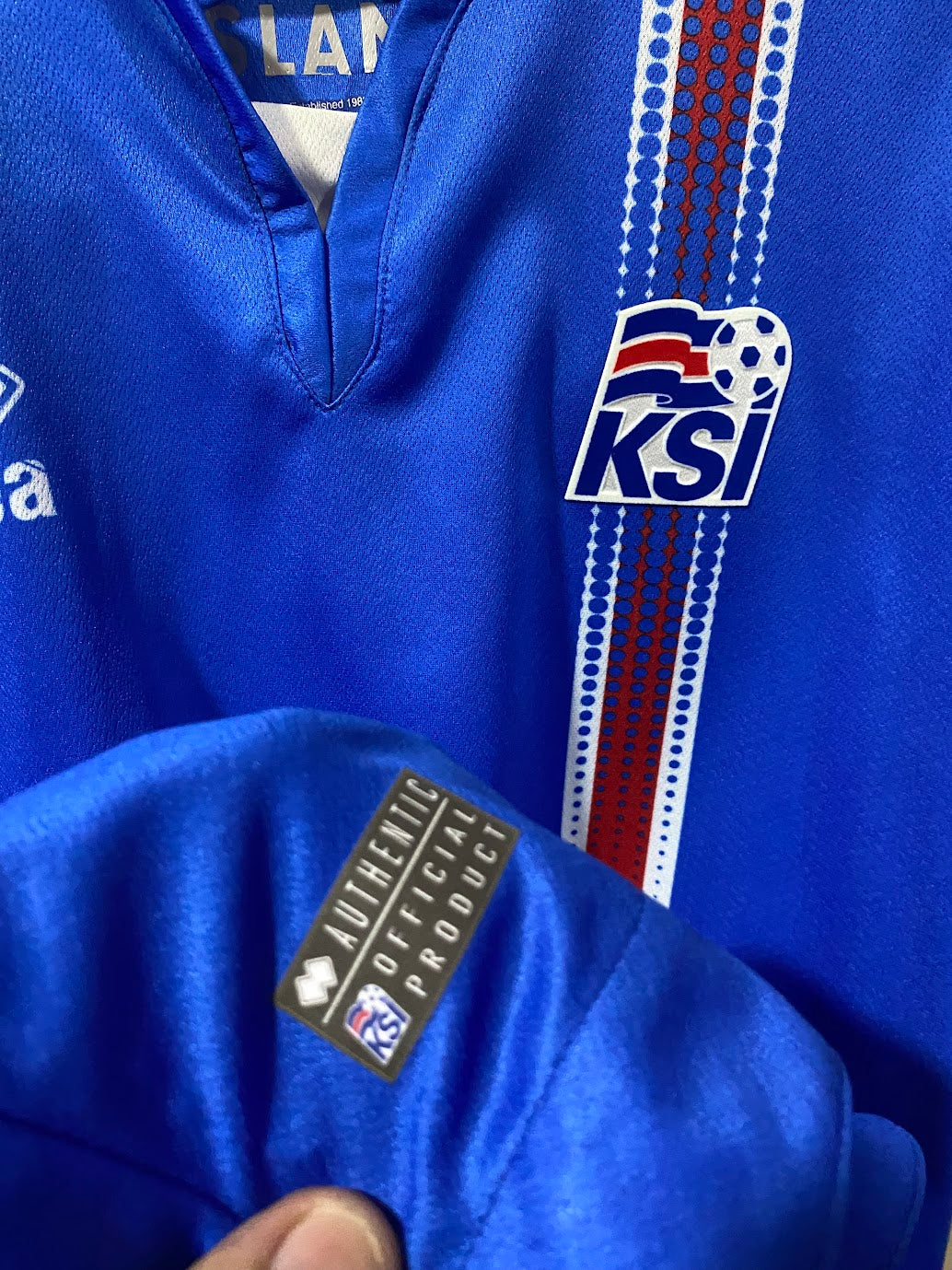 Iceland Away Shirt 2018 - Size XXL (58x80 cm)