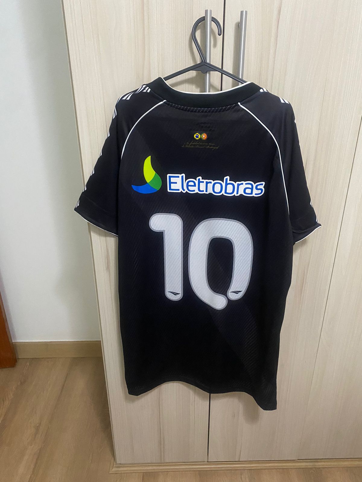 Vasco wears G shirt