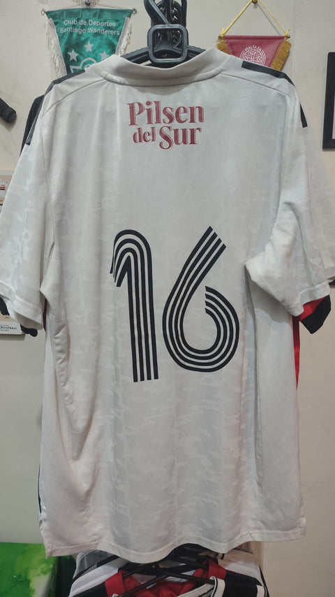 Camisa Colo-Colo Home 2021 #16 adidas – Time Master – Versão Jogador – Tamanho GG
