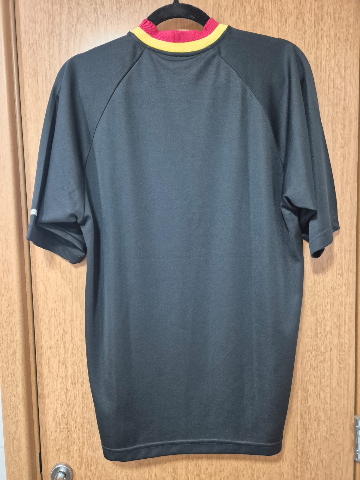 Camisa de visitante da Seleção da Bélgica (2000-2002)
