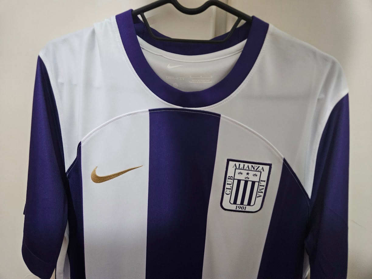 CAMISA ALIANZA LIMA – EDIÇÃO MORADA 2023