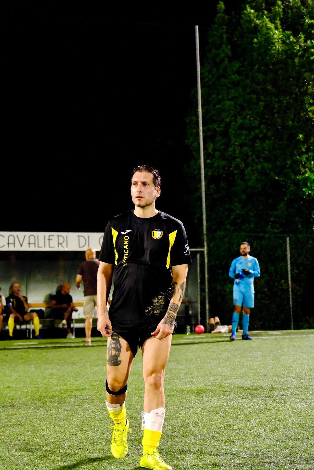 Vaticano · Camisa Preta · Joma