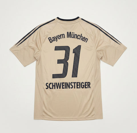 Bayern München · Away 2004/05 #31