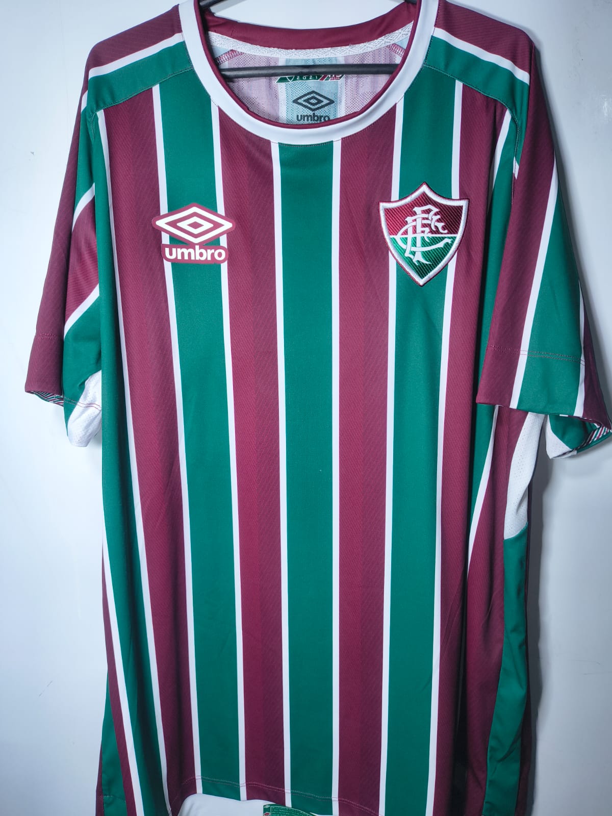 Camisa Fluminense Umbro com defeito