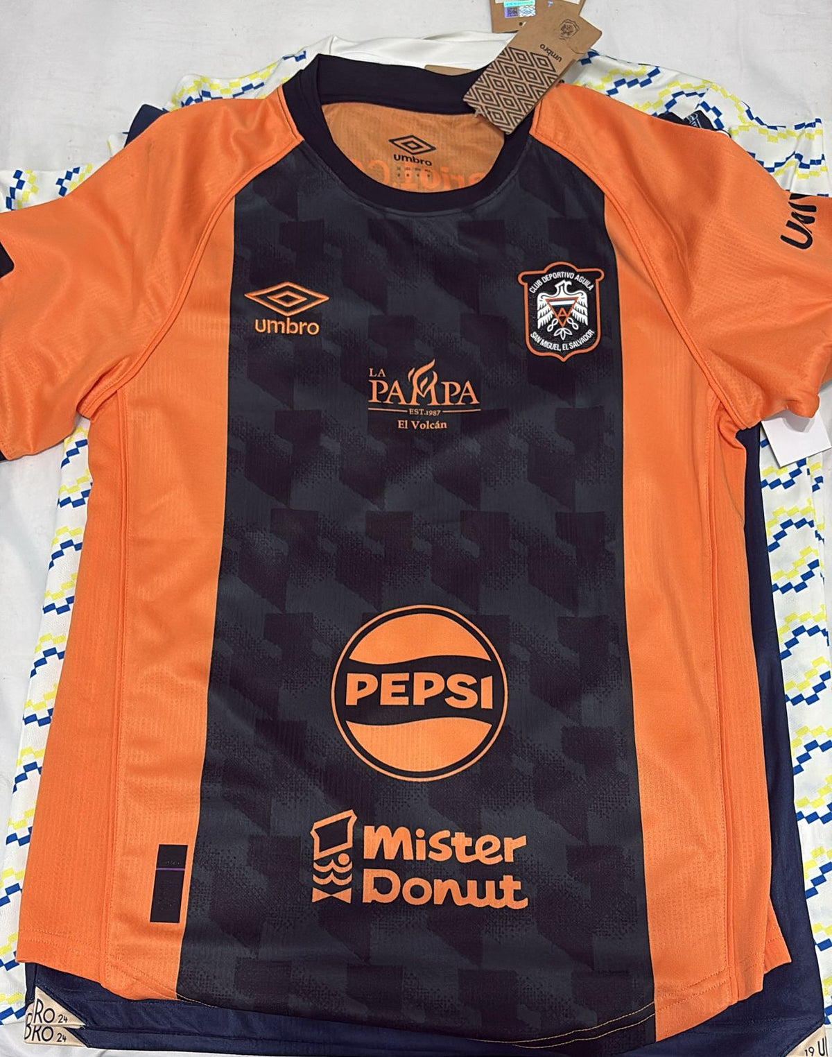 Camisa Águila Preto e Laranja - Uniforme de Visitante - Umbro