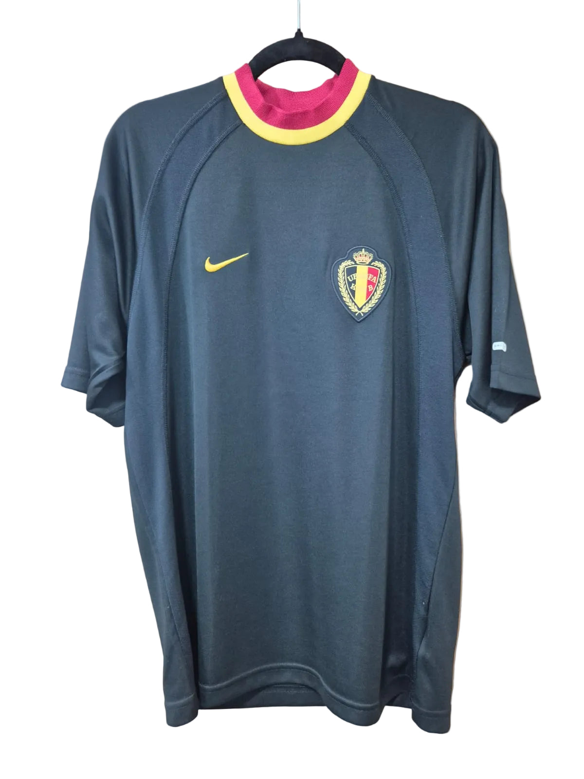 Camisa de visitante da Seleção da Bélgica (2000-2002)