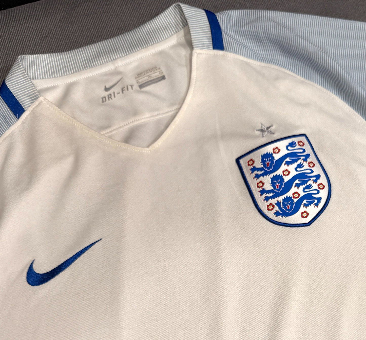 CAMISA DA SELEÇÃO DA INGLATERRA 2016/17 HOME - ORIGINAL