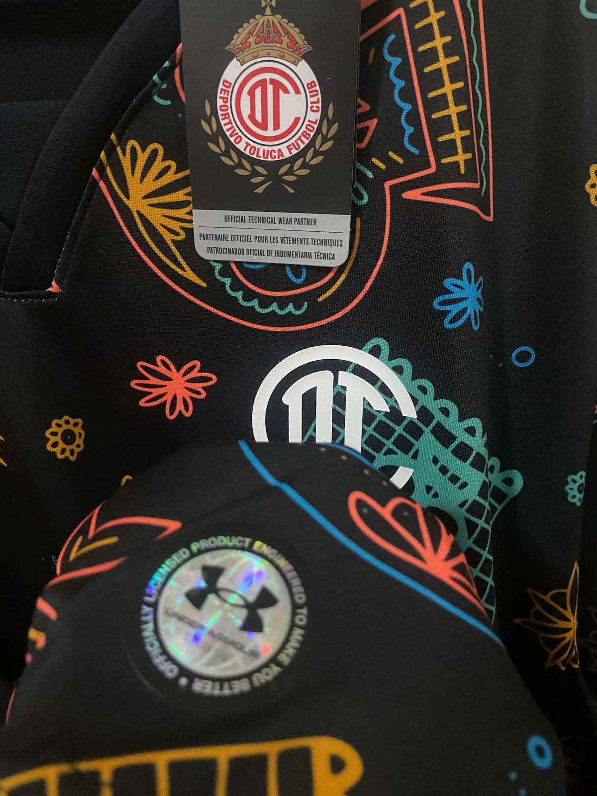 Camisa Toluca Third 2022 – etiqueta e selo Under Armour