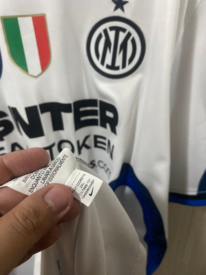 Camisa Inter de Milão Away 2021/22 – escudo e patch scudetto