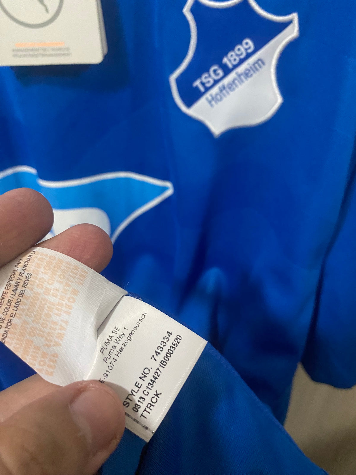 Camisa Hoffenheim Home 2013/14 – escudo e etiqueta