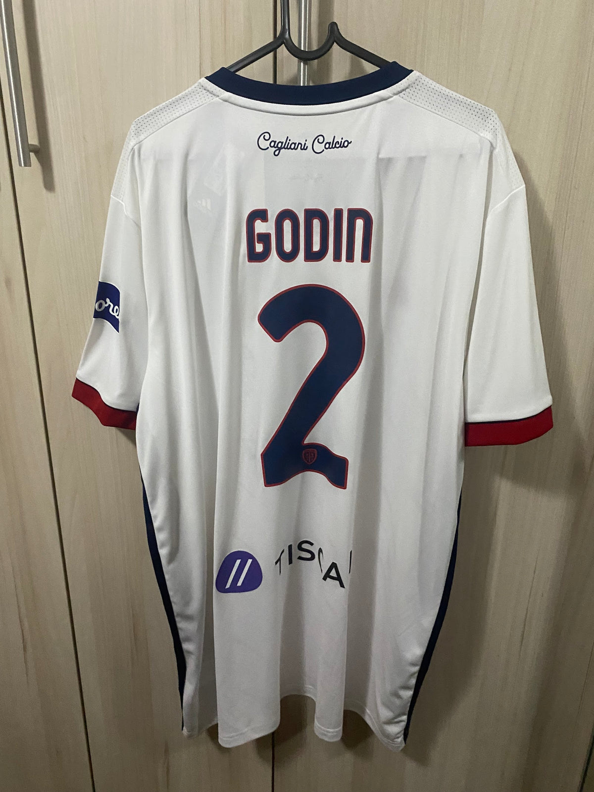 Camisa Cagliari 2020/21 – costas Godín 2