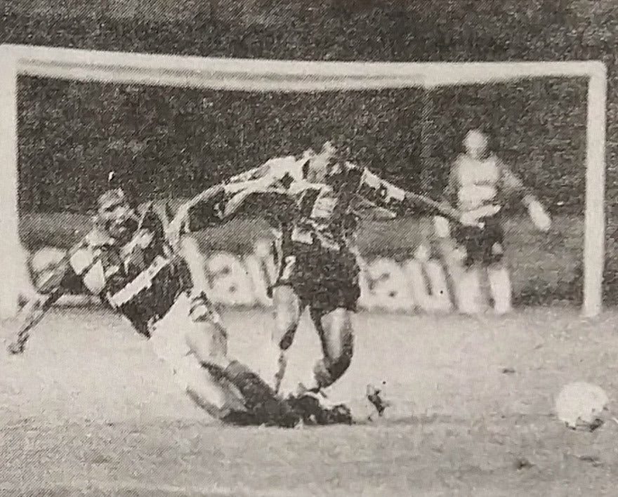 Linda Camisa do Caxias - Anos 90 - Em Pinturas - Usada em Jogo