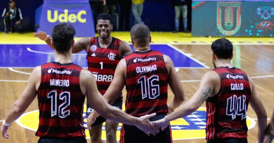 Espetacular Camisa do Flamengo - Basquete - Usada em Jogo