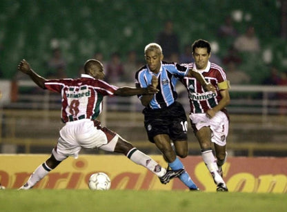 Bela Camisa Clássica da Adidas - Fluminense - 2001/2002 - a do Roni