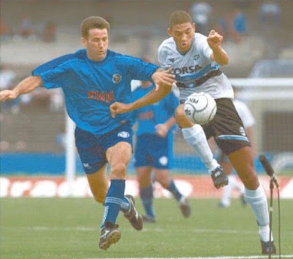 Beautiful Grêmio Shirt - 1998 - From the Game - Zé Afonso