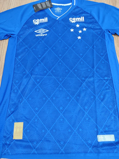 Camisa Cruzeiro Umbro 2017 modelo torcedor na etiqueta sem patrocinio