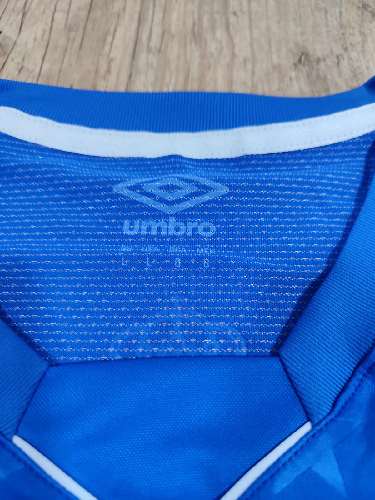 Official Cruzeiro 2019 Shirt - Umbro without sponsorship