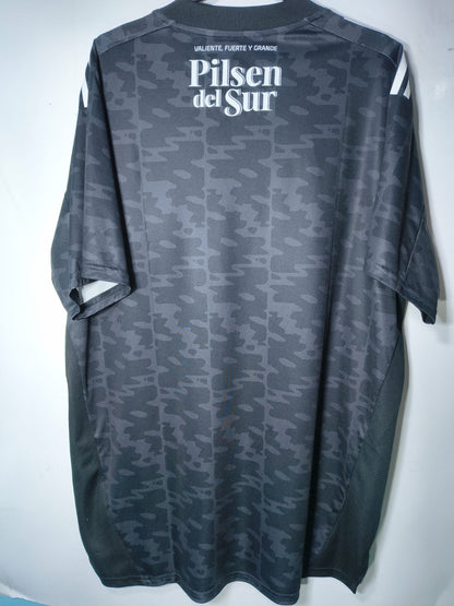 Colo Colo away 2020