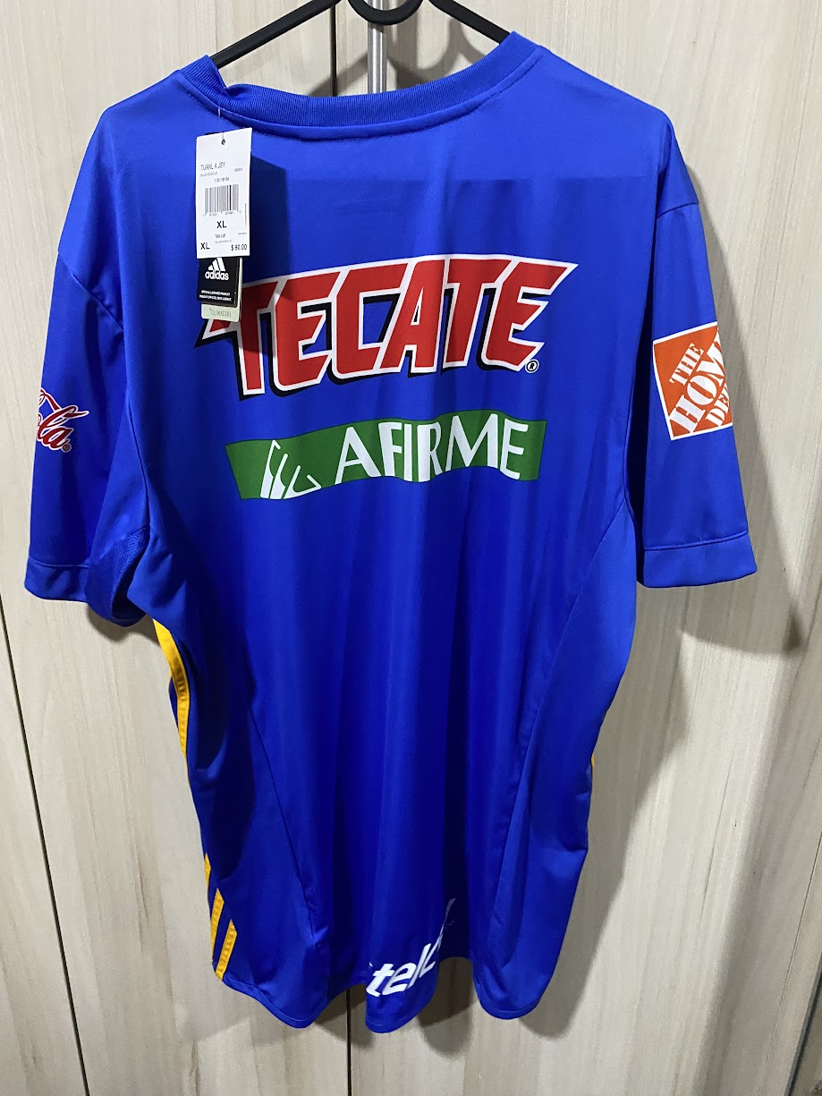 Tigres away 2017
