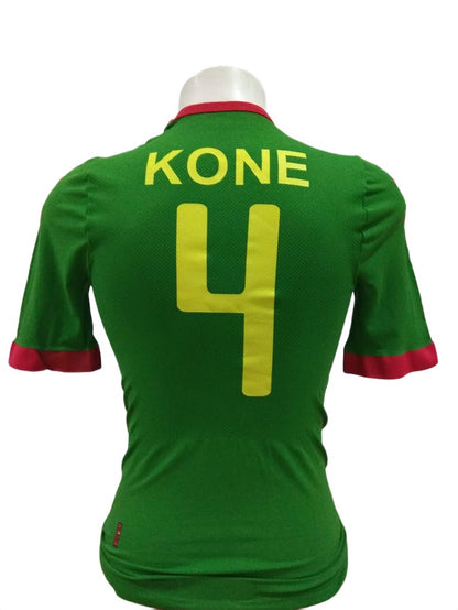 Raríssima Camisa Burkina Faso Player - #4 Bakary Koné
