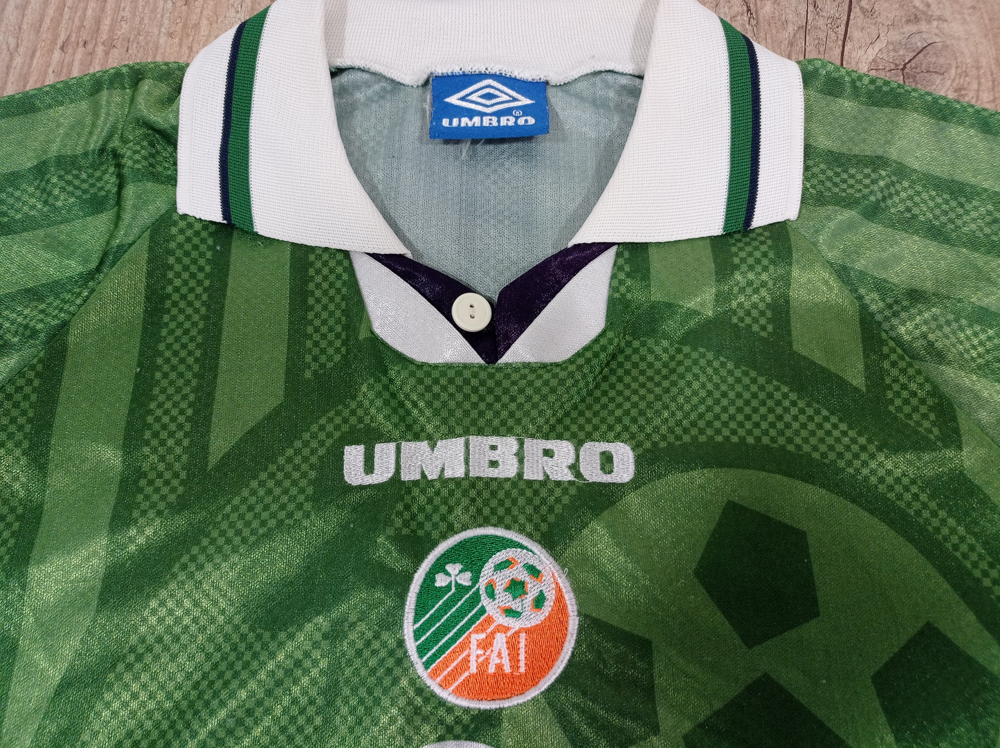 Beautiful Ireland Home Shirt - 1998/1999 Umbro