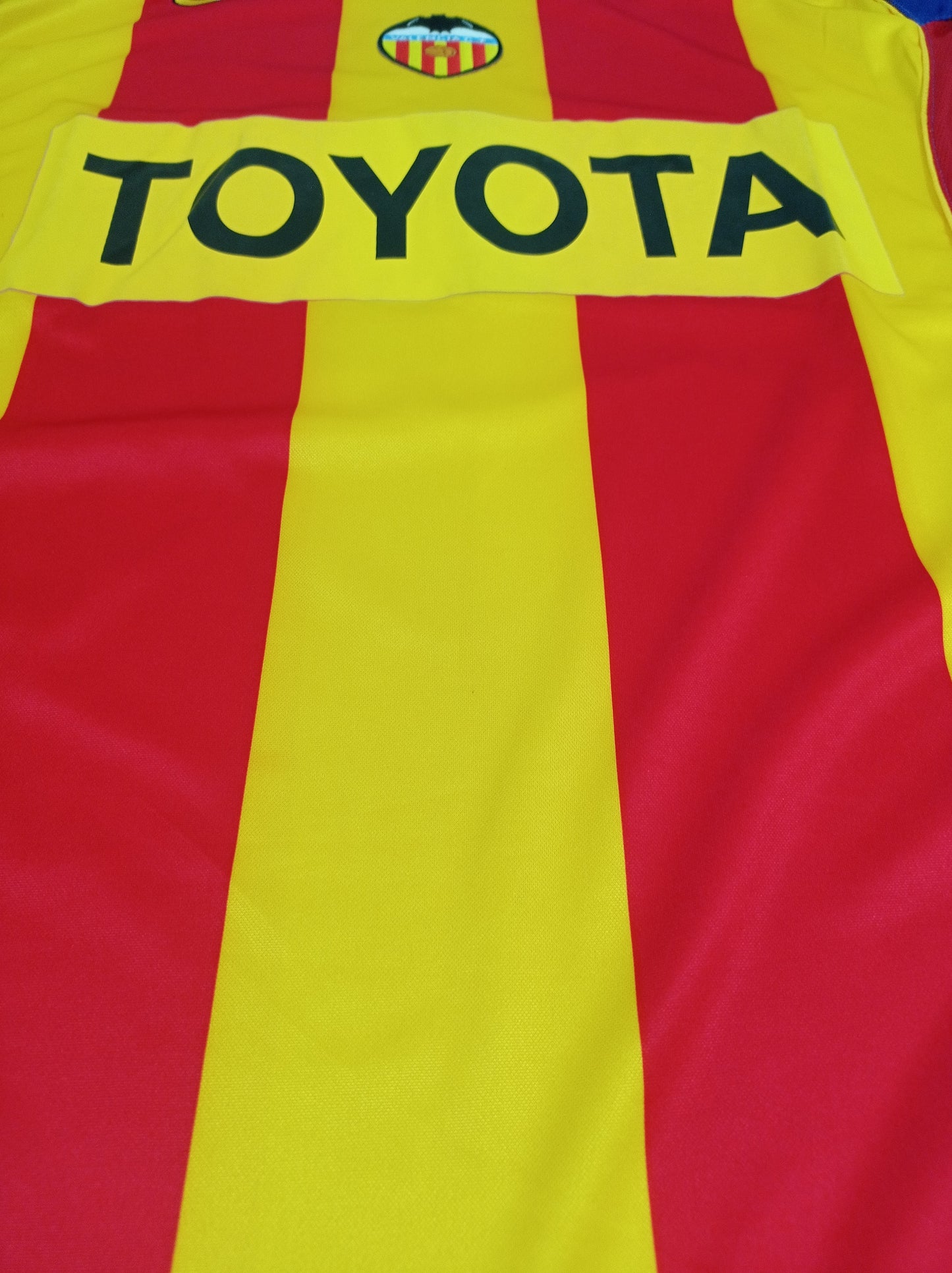 Rare Valencia Third Shirt - 2004/2005 #4 Roberto Ayala