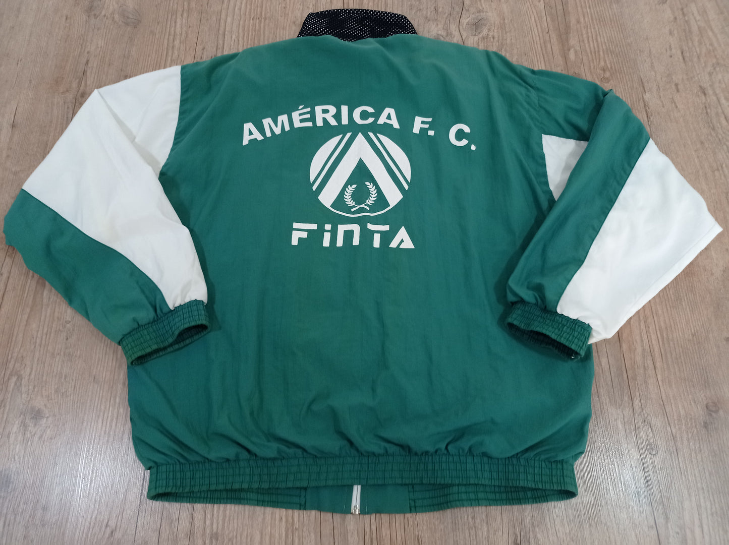 América Mineiro Professional Equipment Set - 90s