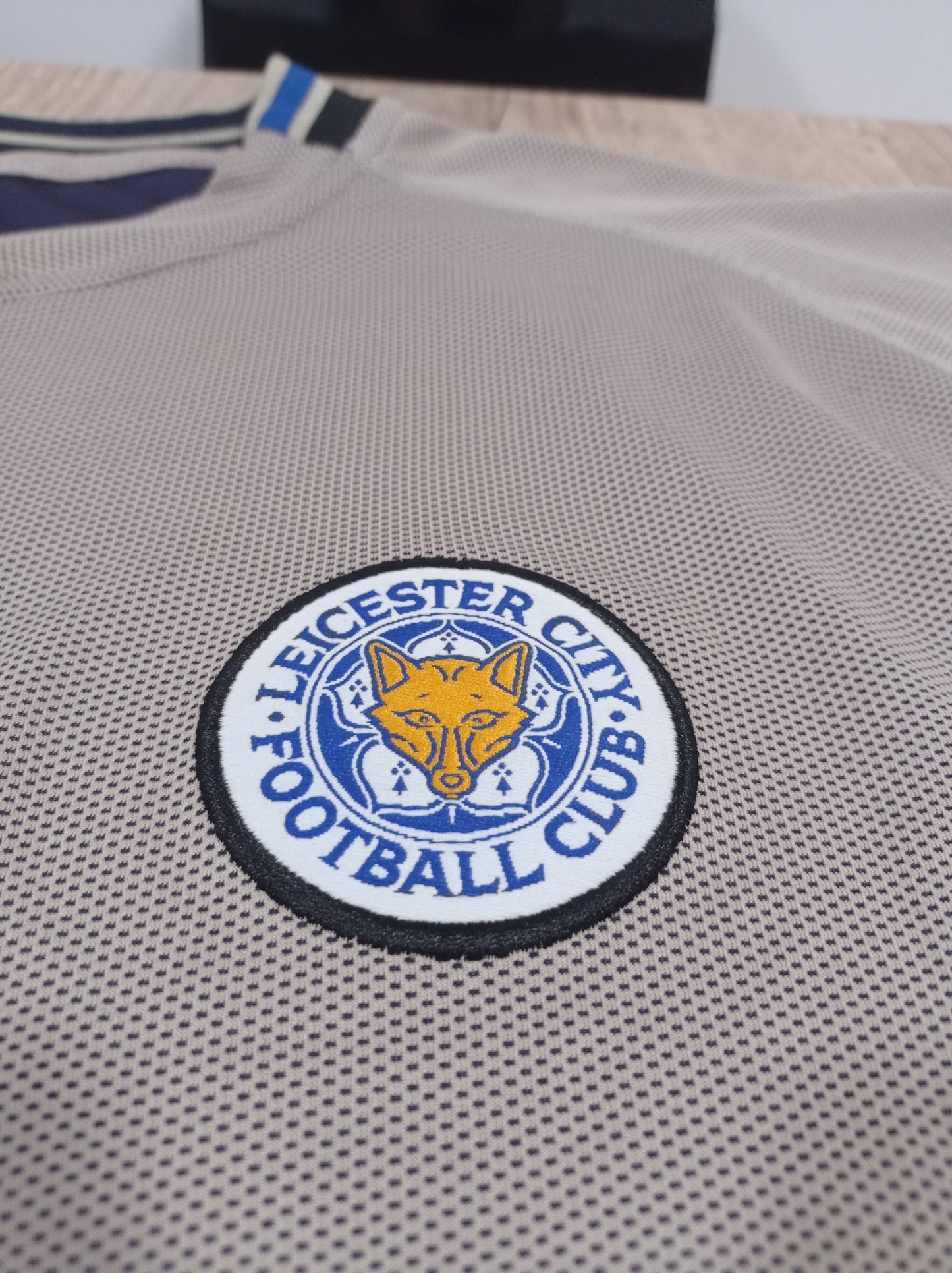 Beautiful Leicester City Shirt - Special Edition 120 Years - 2004/2005 - Reversible - Long Sleeves
