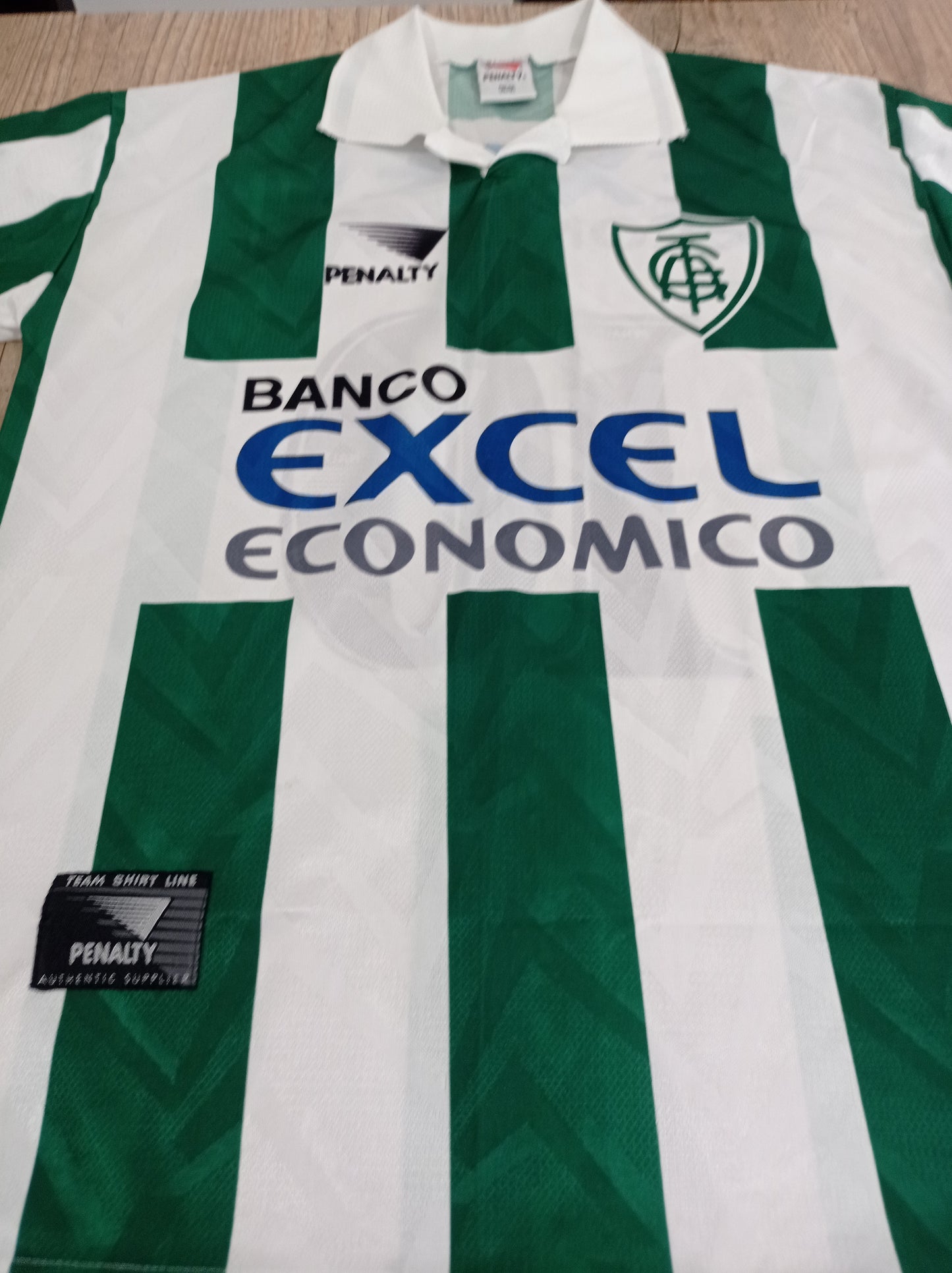 Belíssima Camisa América-MG - Campeão Nacional - Muito Boa!