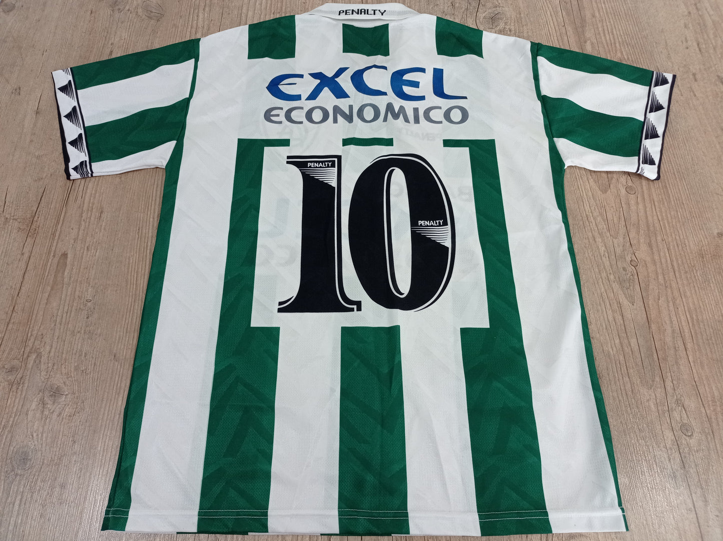 Belíssima Camisa América-MG - Campeão Nacional - Muito Boa!