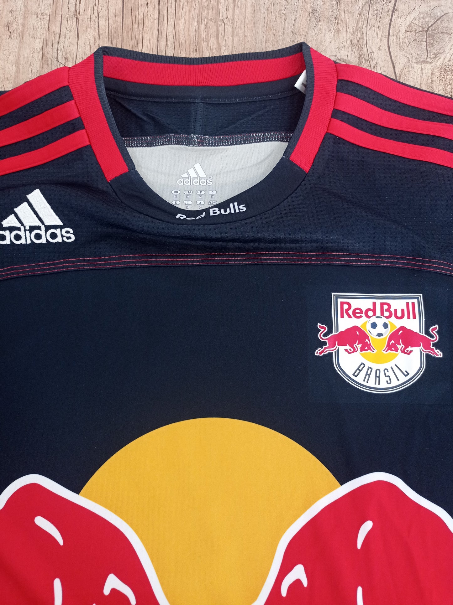 Linda e Rara Camisa Red Bull Brasil - Jogo Campeonato Paulista