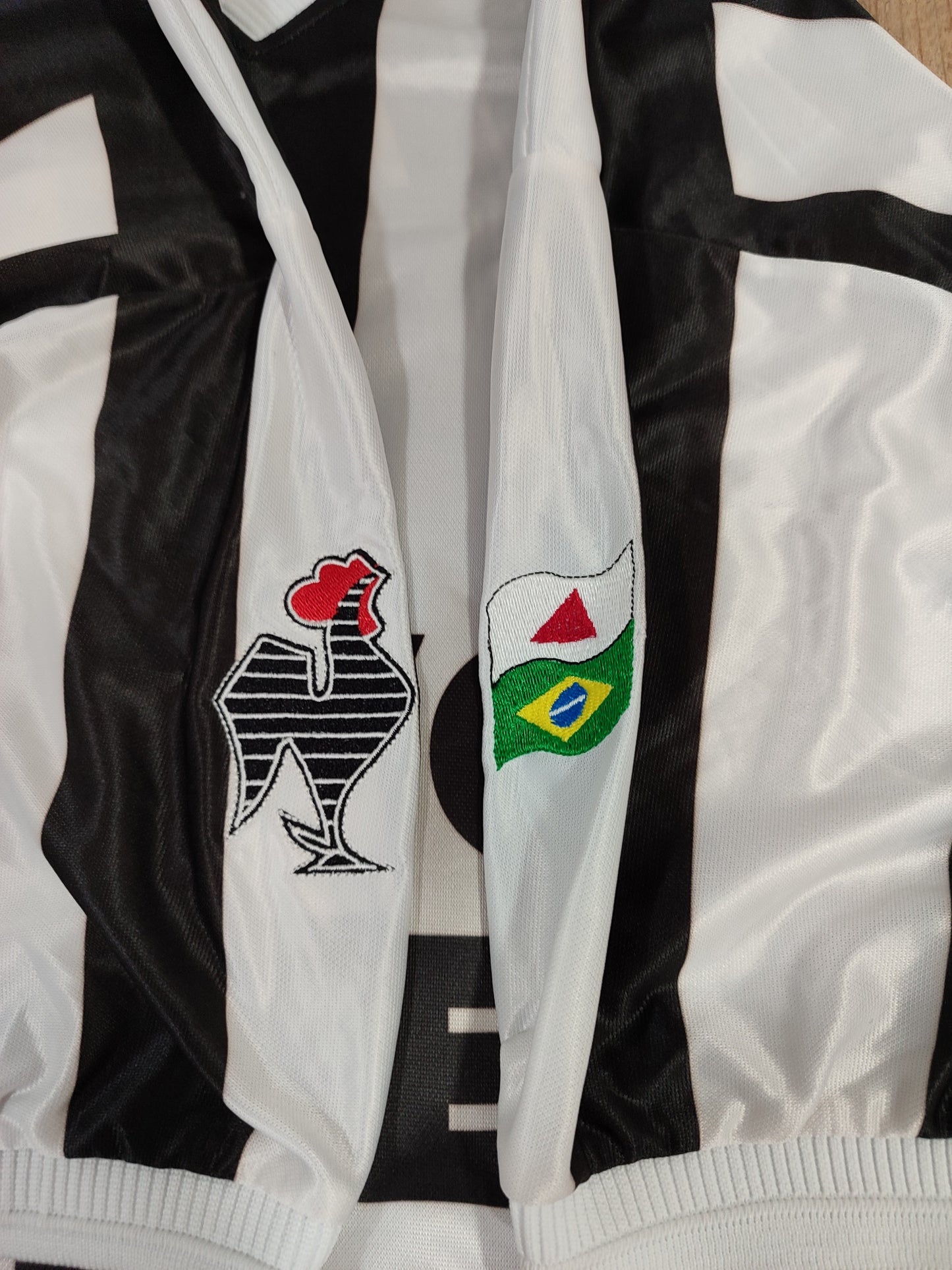 Atlético Mineiro Game Shirt - Rooster - Umbro 2002 - Beautiful