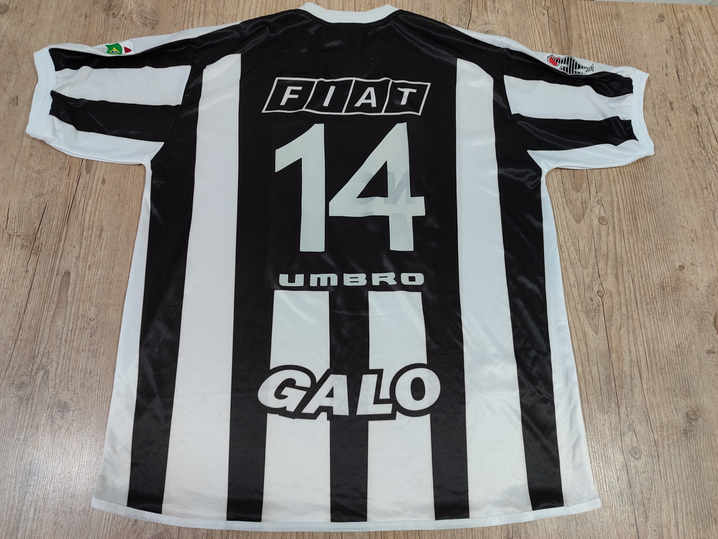 Atlético Mineiro Game Shirt - Rooster - Umbro 2002 - Beautiful