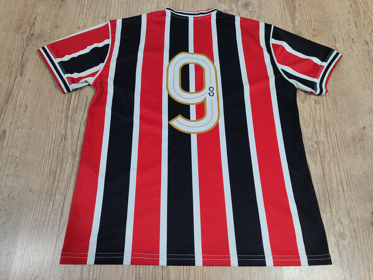 Rare and Beautiful Santa Cruz Shirt - 40 Years of Winning the Blue Ribbon - 2020