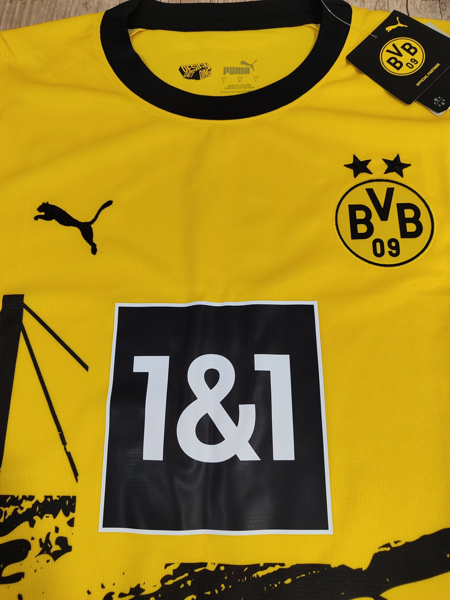 Beautiful Borussia Dortmund Home Shirt - 2023/2024