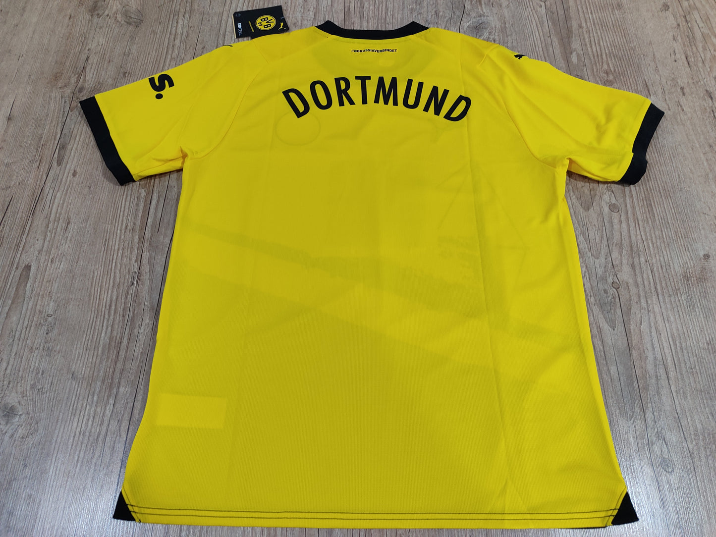 Beautiful Borussia Dortmund Home Shirt - 2023/2024