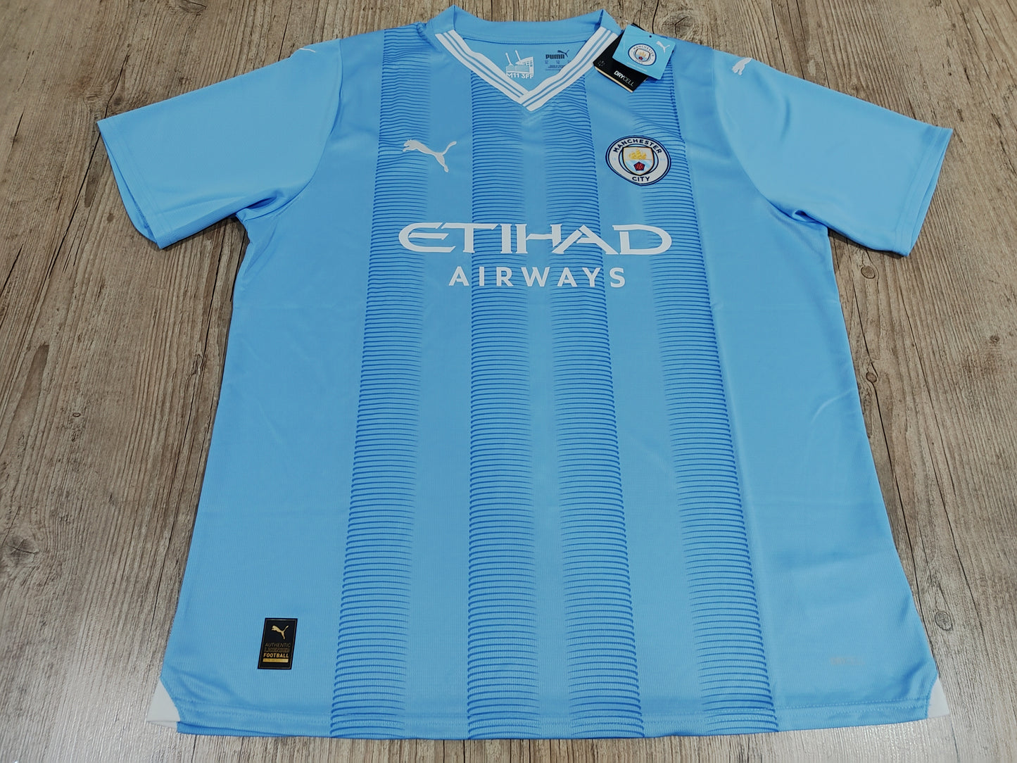 Spectacular Manchester City Home Shirt – 2023/2024