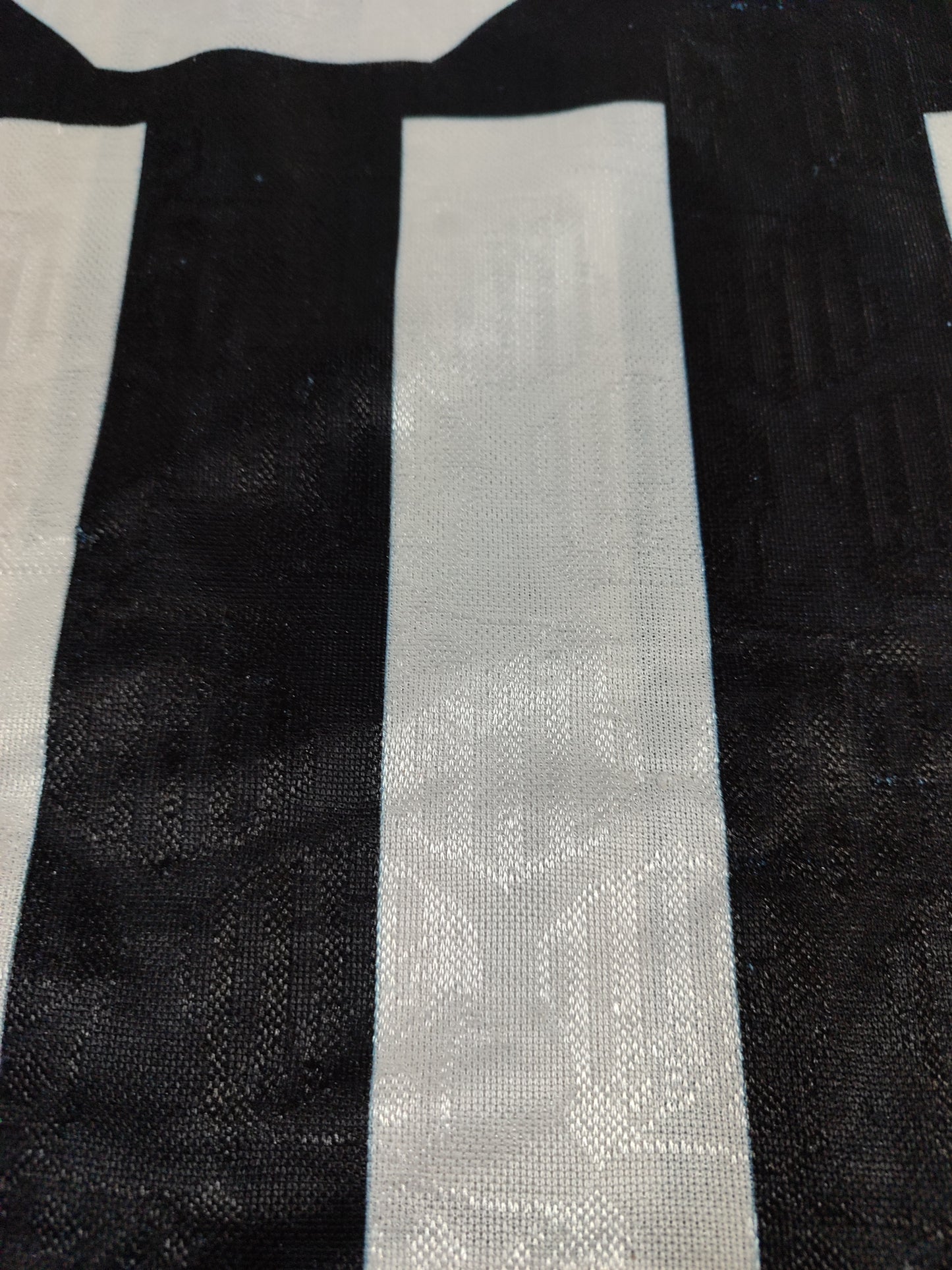 Spectacular and Rare Santos 1994/1995 Shirt