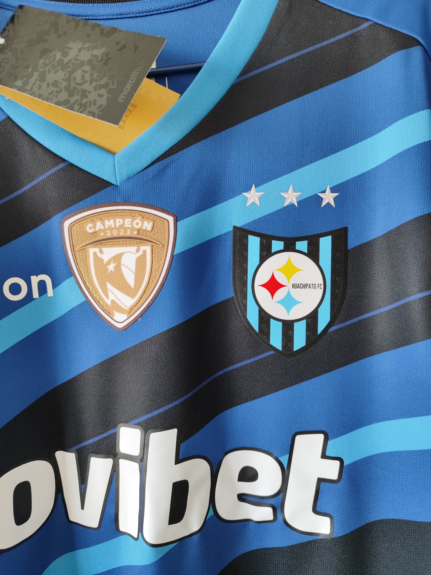 Camisa Huachipato 2024 com patrocinios e patch