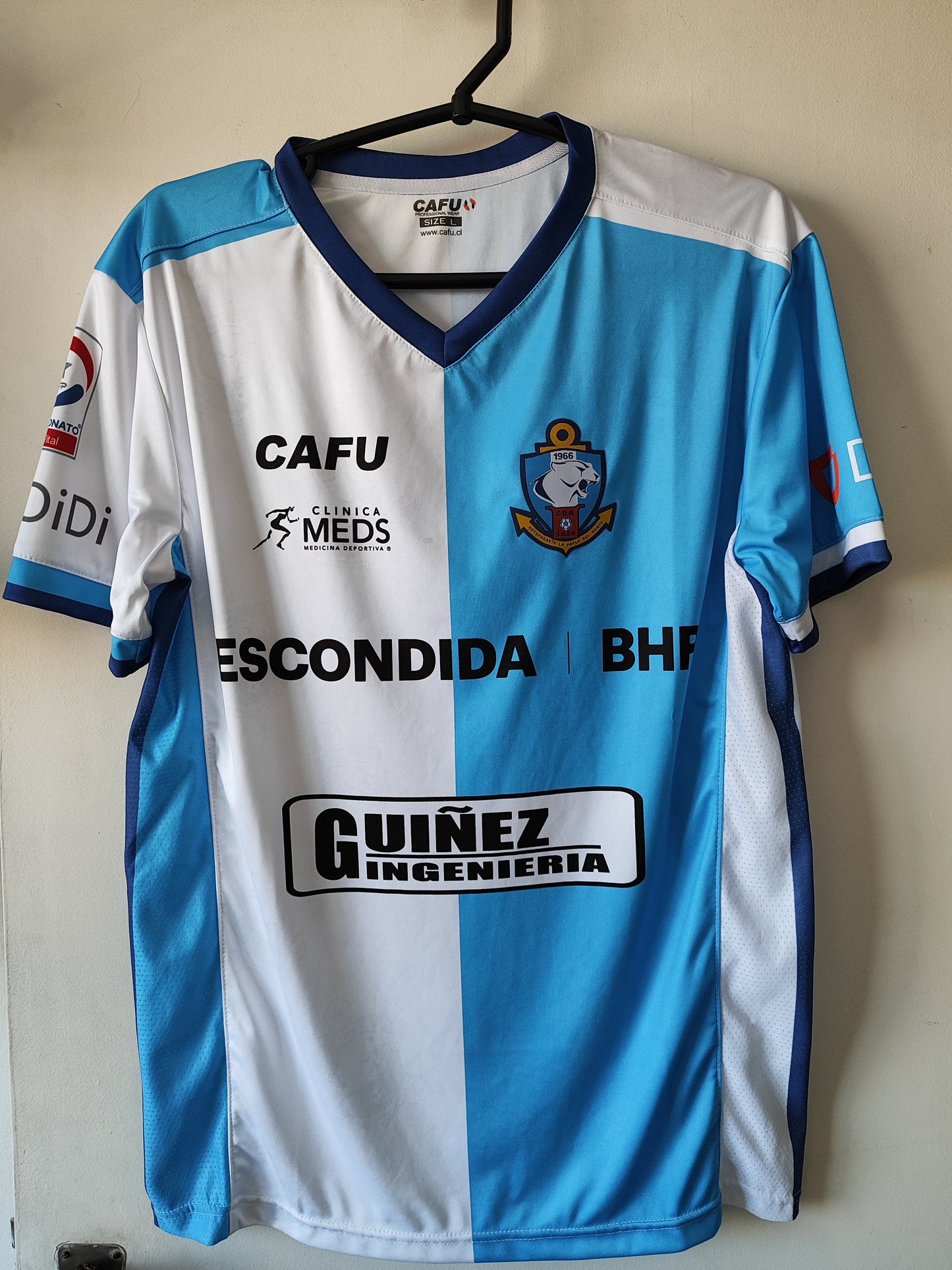Deportes Antofagasta Chile shirt wears M/L