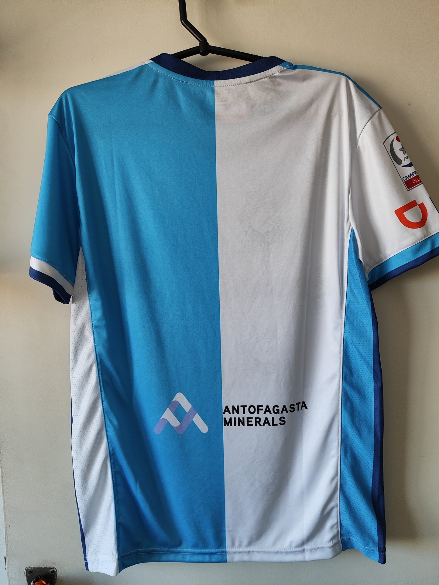 Deportes Antofagasta Chile shirt wears M/L